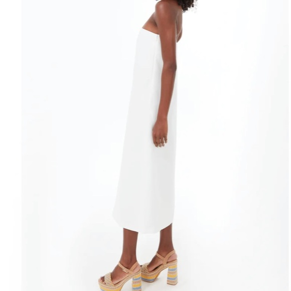 Strapless Ivory Crepe Marin Dress
TUCKERNUCK - Picture 3 of 7